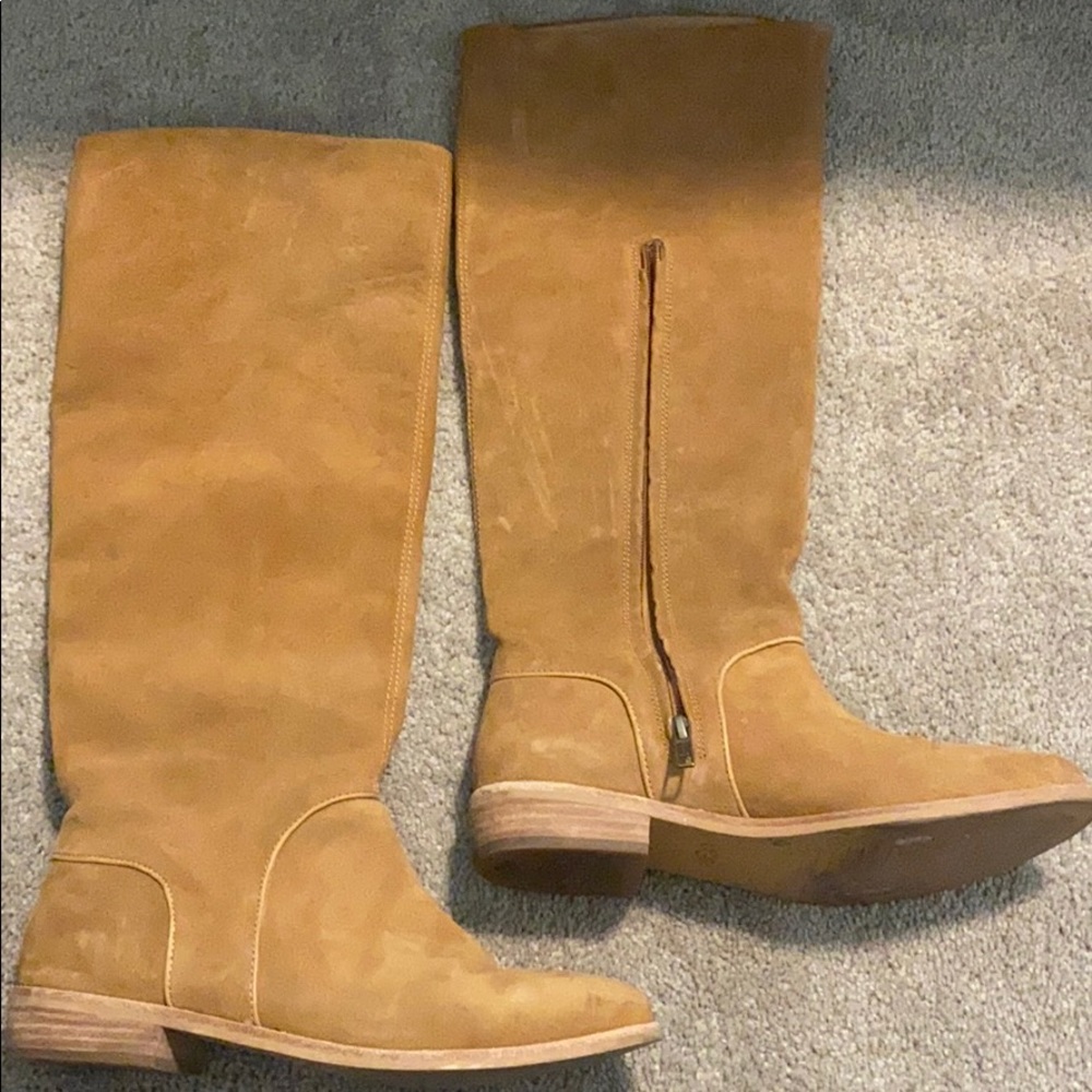 Light Brown Ugg Riding Boots, Size 8.5
